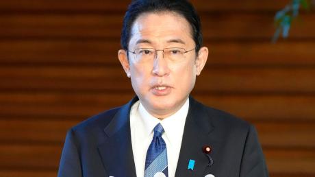 Hilfsgüter über Polen: Japans Premierminister Fumio Kishida hat der Ukraine seine Hilfe zugesagt.