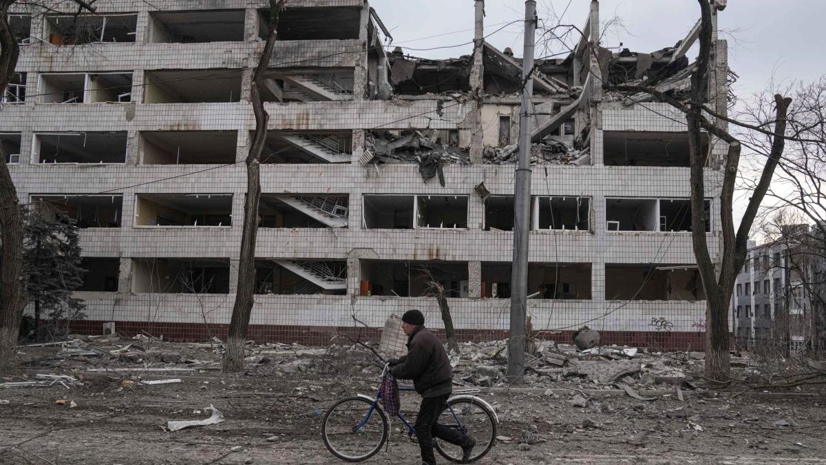 #Krieg in der Ukraine: Russland trägt den Krieg tiefer in die Städte