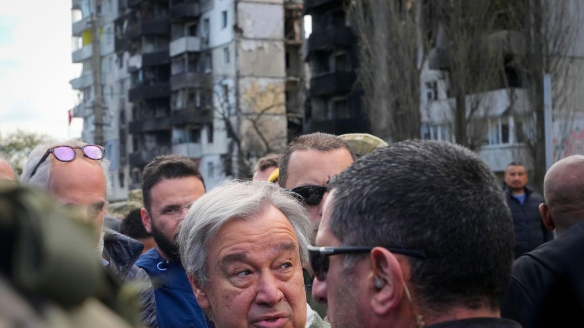 #Krieg gegen die Ukraine: UN-Generalsekretär Guterres besucht zerstörte Kiewer Vororte