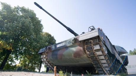 Eine Panzerhaubitze 2000 der Bundeswehr.