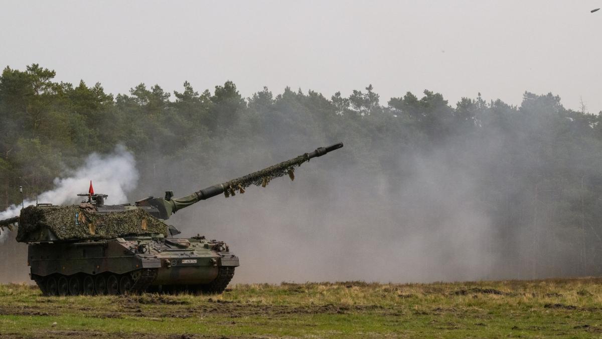 #Militärhilfe für Ukraine: Training ukrainischer Kräfte an Panzerhaubitze 2000 startet