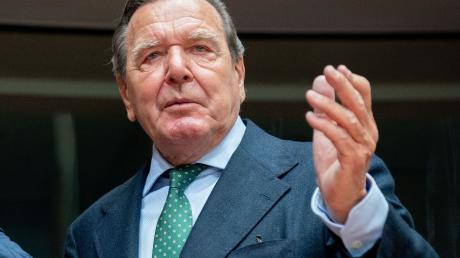 Altkanzler Gerhard Schröder (SPD) steht wegen seinerRussland-Kontakt in der Kritik.