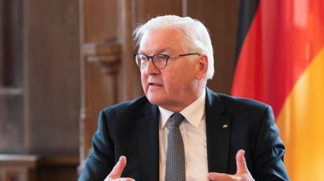 Bundespräsident Steinmeier kritisiert Altkanzler Schröder für seine Beziehungen zu Russland.