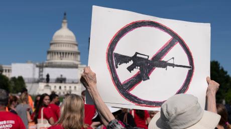 Das Recht zum Tragen von Waffen in den USA ist umstritten. 