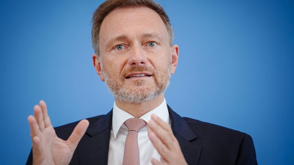 #Neun-Euro-Ticket: Finanzminister Lindner will Nachfolge für Neun-Euro-Ticket nicht finanzieren
