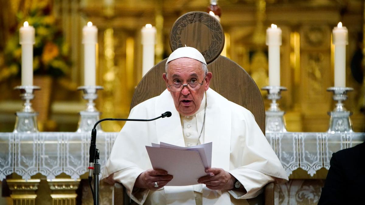 #Kirchenoberhaupt: Papst fordert Bekämpfung von sexuellem Missbrauch