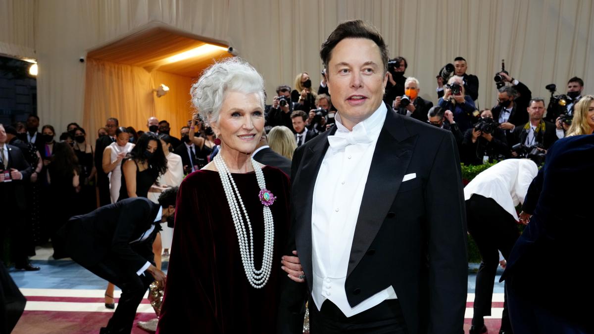 #Multi-Milliardär: Darum schläft Elon Musks Mutter in der Garage