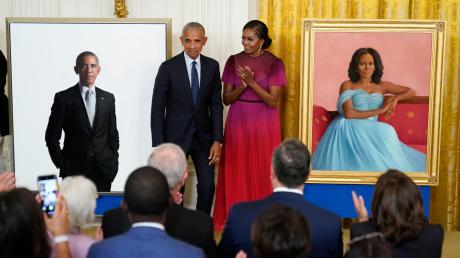 Ex-US-Präsident Barack Obama und die ehemalige First Lady Michelle Obama entüllen ihre offiziellen Porträts im Weißen Haus.