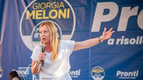Giorgia Meloni während bei einer Wahlkampfveranstaltung Mailand.