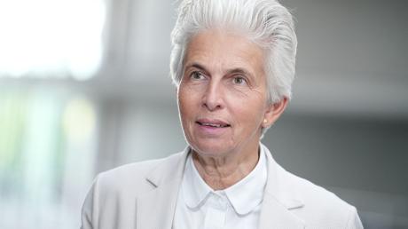 Marie-Agnes Strack-Zimmermann (FDP), Vorsitzende des Verteidigungsausschusses, will von Bundeskanzler Scholz eine Erklärung zu Panzerlieferungen.
