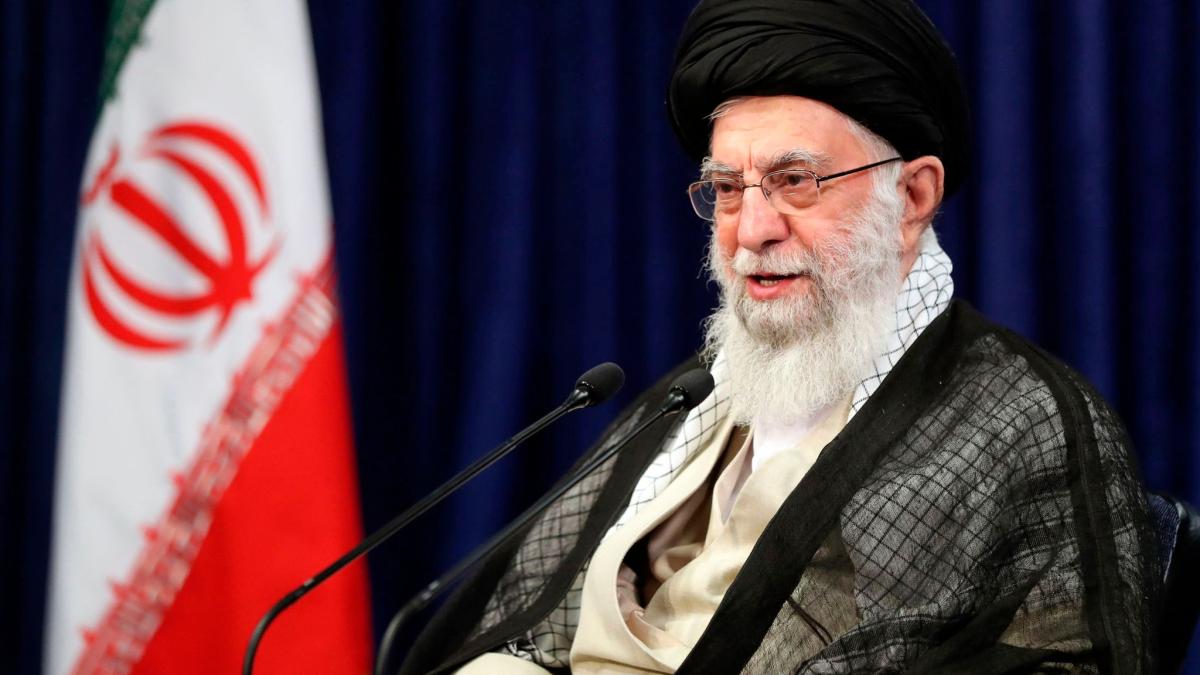 #Chamenei warnt iranische Bevölkerung vor „Lügen der Feinde“