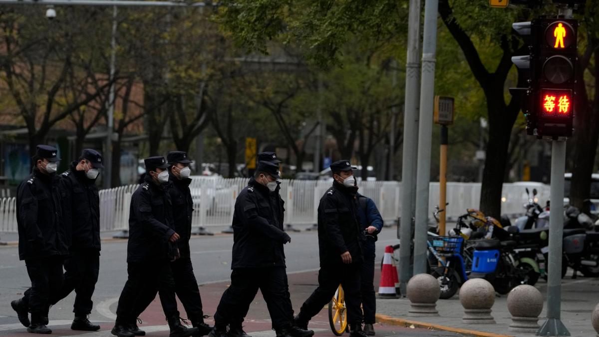 #Massive Polizeipräsenz verhindert neue Proteste in China