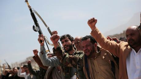 Bewaffnete Huthi-Kämpfer in Sanna (Archiv).
