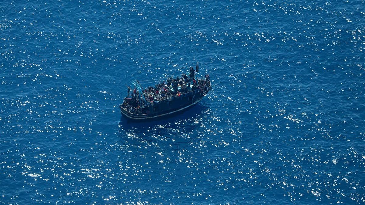 #Italiens Küstenwache rettet 600 Migranten von Fischerboot