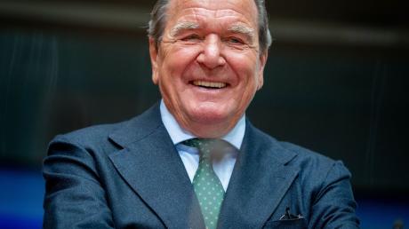 SPD-Altkanzler Gerhard Schröder pflegt enge Verbindungen zu Russland.