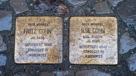 Stolpersteine mit den Namen Fritz Cohn und Ilse Cohn, verlegt in Stralsund.