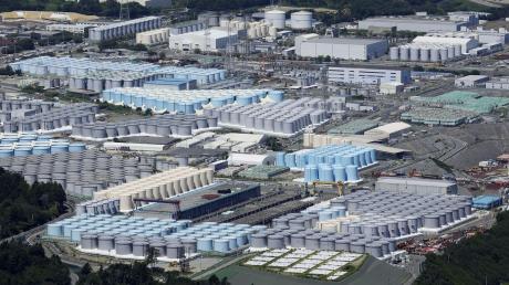 Die Tanks mit dem Kühlwasser auf dem Gelände der japanischen Atomruine Fukushima.
