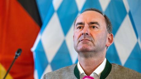 Weiterhin Gesprächsthema in ganz Deutschland: Bayerns Freie-Wähler-Chef, Vize-Ministerpräsident und Wirtschaftsminister Hubert Aiwanger.