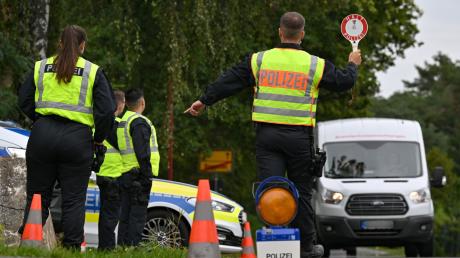In der Grenzregion zu Polen werden immer wieder Migranten aufgegriffen. Grenzkontrollen sollen die Schleuserkriminalität verhindern.