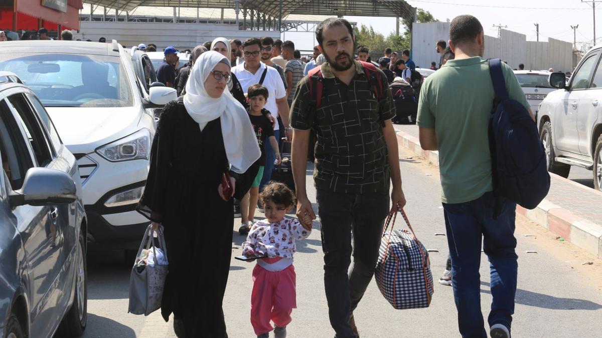 #Nahost: Chaos im Gazastreifen: Zehntausende auf der Flucht