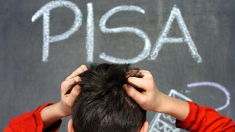 Die deutschen Schülerinnen und Schüler haben bei der neuen Pisa-Studie so schlecht abgeschnitten wie noch nie zuvor.