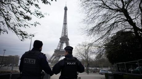 Frankreich hat nach dem Terroranschlag bei Moskau die höchste Sicherheitsstufe ausgerufen.
