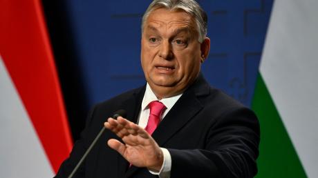 Viktor Orban will in Ungarn ein Verbot von Begnadigungen für Straftäter im Zusammenhang mit sexuellem Kindesmissbrauch per Verfassung erwirken.