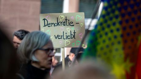 Bei der politischen Kultur steht Deutschland angesichts der steigenden Unterstützung für die AfD vor den größten Herausforderungen. Das teilt die «Economist Intelligence Unit» mit.