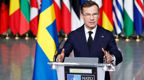 Der schwedische Ministerpräsident Ulf Kristersson spricht bei der Zeremonie zur Aufnahme Schwedens in die Nato in Brüssel.