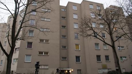 Blick auf ein Mehrfamilienhaus im Berliner Stadtteil Kreuzberg, in dem die frühere RAF-Terroristin Daniela Klette gewohnt haben soll.