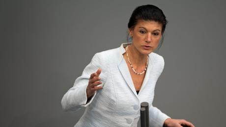 Sahra Wagenknecht im Bundestag - bundesweit steht das BSW bei etwa fünf Prozent.