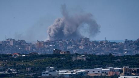 Die Angriffe der israelischen Armee auf den Gazastreifen laufen weiter.