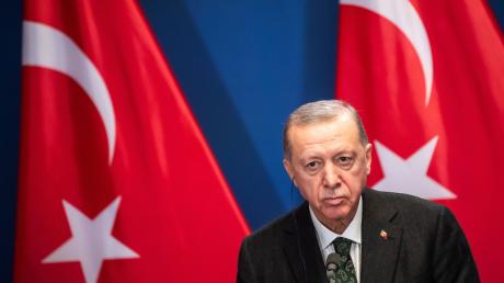 Der türkische Präsident Recep Tayyip Erdogan lässt seine Gegner von der Justiz verfolgen.