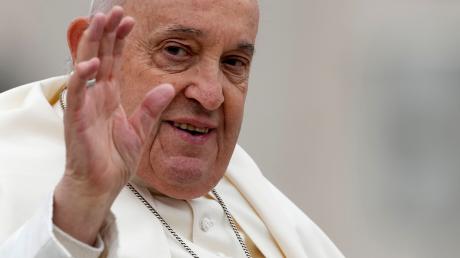 Papst Franziskus zum Thema Geschlechtsumwandlung: Ein Körper müsse akzeptiert und respektiert werden, wie er erschaffen wurde.