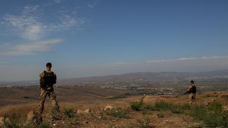 In das Gebiet von Wadi Khaled an der libanesisch-syrischen Grenze im Nordlibanon flüchten täglich Hunderte Menschen.