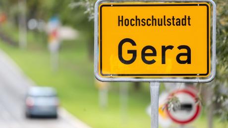 In Gera ist ein SPD-Stadtratskandidat geschubst und beleidigt worden.