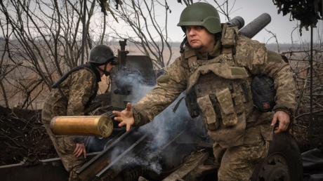 Die Bundesregierung hat der Ukraine erlaubt, von Deutschland gelieferte Waffen gegen Russland einzusetzen.