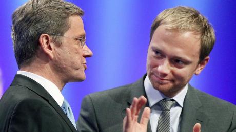Guido Westerwelle im April 2010 nach einer Rede Westerwelles. Die FDP wird wieder zu einer Ein-Mann-Partei.