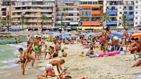 Der berühmte Strand von Palma de Mallorca soll bald ein neues Gesicht erhalten. Die Stadt will damit weg vom negativen «Ballermann»-Image der letzten Jahrzehnte.
