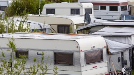 Unbekannte Einbrecher haben auf dem Campingplatz am Seeweg in Mühlhausen zwei Wohnwagen aufgebrochen.