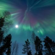 Die Voraussetzung für solche Aurora borealis sind Sonnenwinde - und für ihre Sichtung ein klarer Himmel.