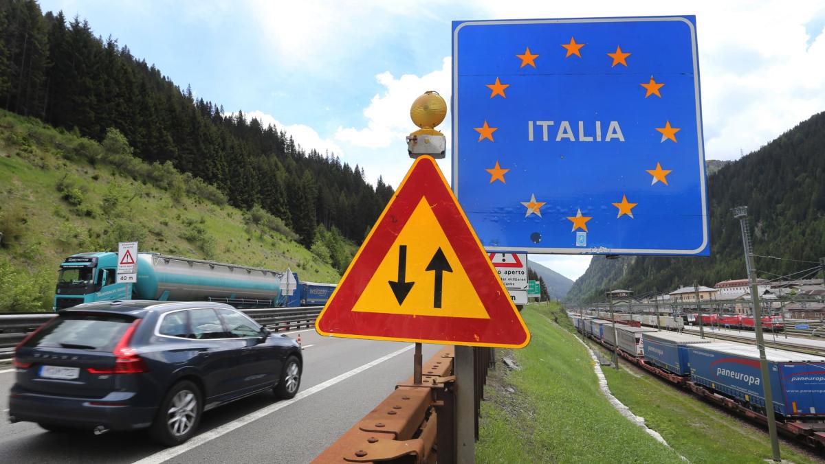 #Autofahren: Verkehrsregeln in Italien: Tempolimit, Promillegrenze, Vorfahrt, Fahrverbote
