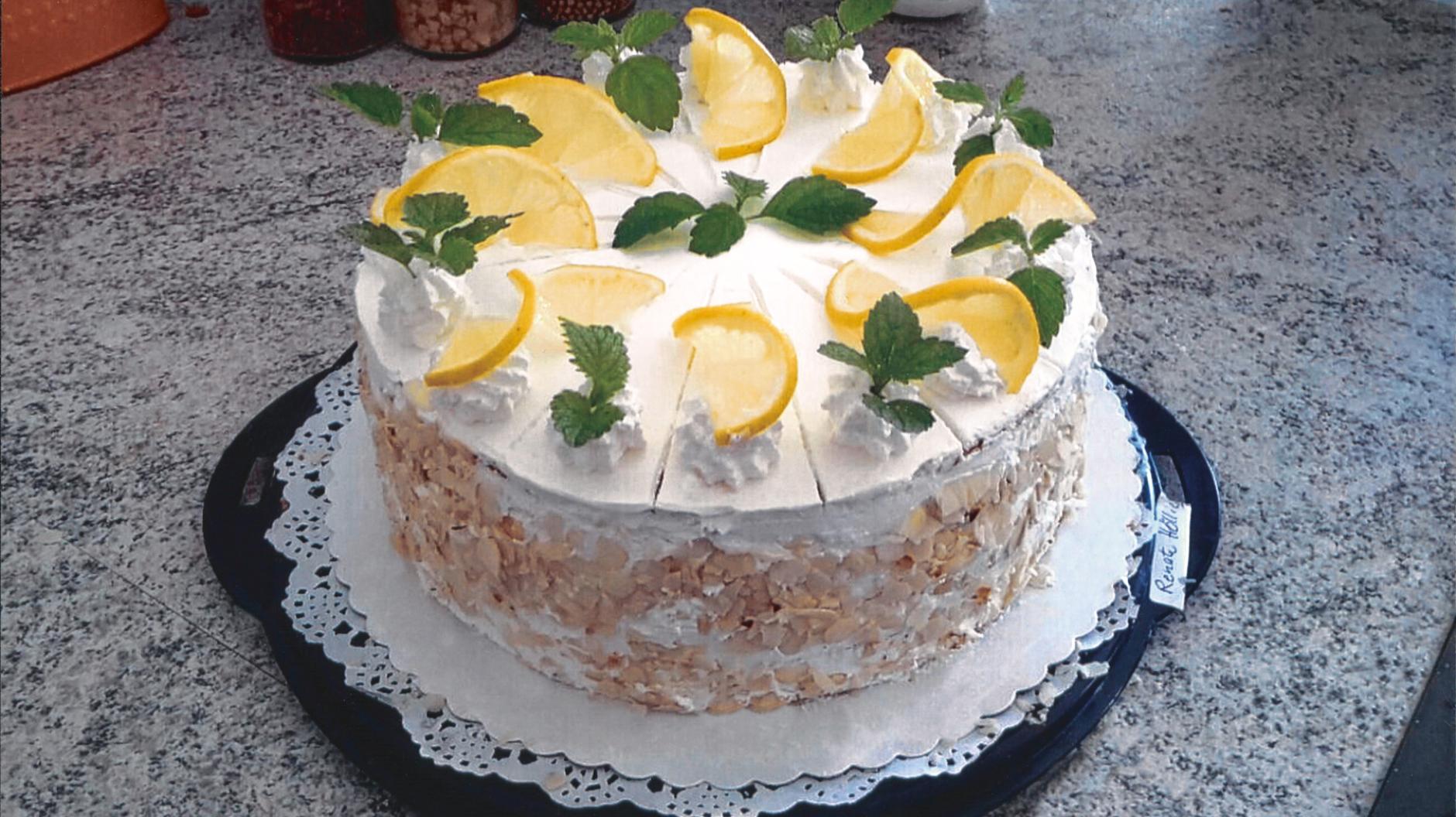Rezept für Zitronen-Mandel-Torte | Augsburger Allgemeine