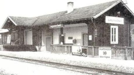 So sah der Bahnhof Langenneufnach 1939 aus.  