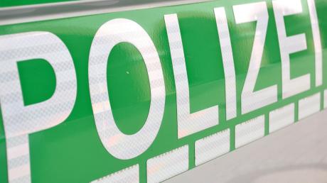 Am Freitag nahm die Polizei in Bobingen einen nackten Mann in Gewahrsam.