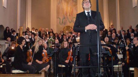 Mehr als 100 Mitwirkende traten gemeinsam unter der Leitung von Stefan U. Wagner beim großen Konzert in der Schwabmünchner Pfarrkirche St. Michael auf.