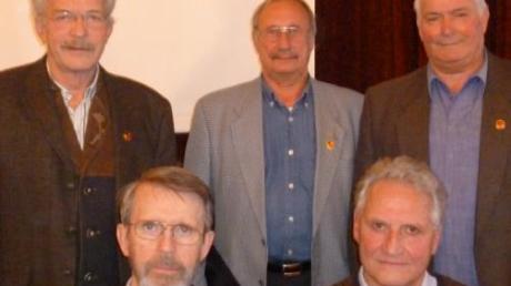 Für 50-jährige Zugehörigkeit geehrt wurden (hinten von links) Hans-Günter Freund, Thomas Möhl und Karl Krämer sowie (vorne von links) Werner Sadrina und Hans J. Zabler.  