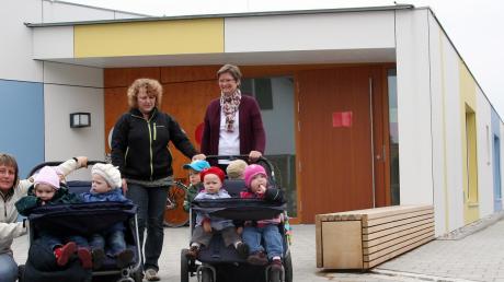 Die Kleinen im Gießenburg-Kindergarten Untermeitingen haben jetzt neue Räume im Anbau. Das wird gefeiert.