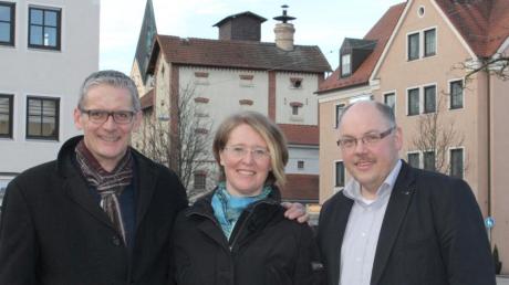 Sie repräsentieren derzeit den Gewerbeverein Bobingen: (von links) Kassier Wolfgang Mahr, Schriftführerin Ulrike Claar-Burkhard und 2. Vorsitzender Rainer Naumann. 
