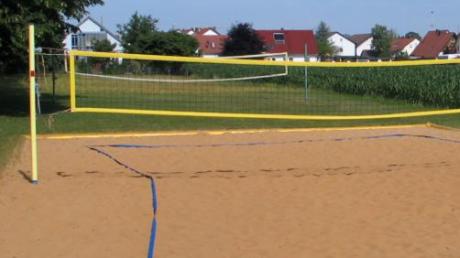 Der Beachvolleyball-Platz im Jugendaktivpark in Kleinaitingen ist auch schon fertig.  
